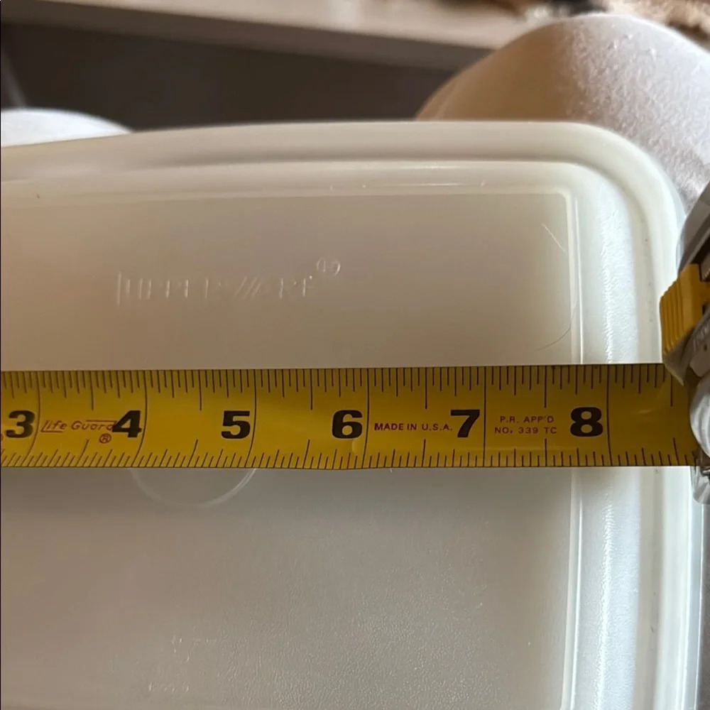 Tupperware White Food Storage Container - Picture 3 of 4